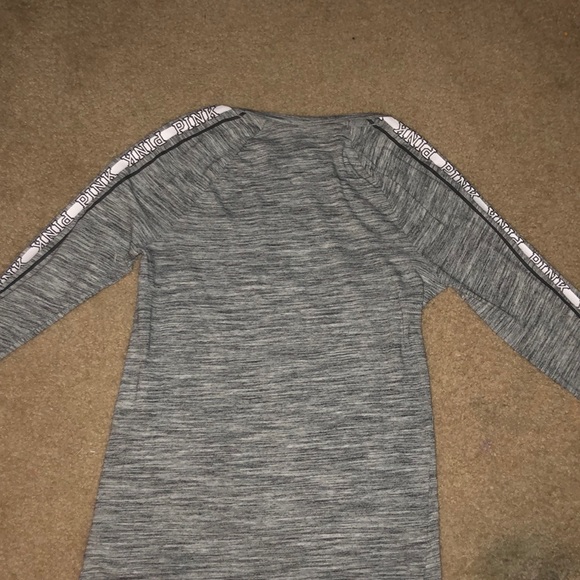 Long sleeve victories secret tee shirt - Picture 2 of 2